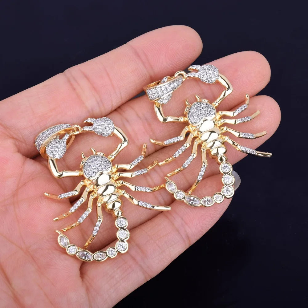 Scorpion du Nil – Pendentif Or & Diamants