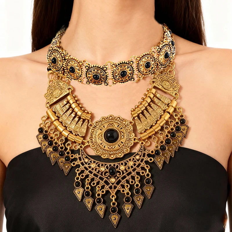 Collier Plastron antique de la déesse Hathor
