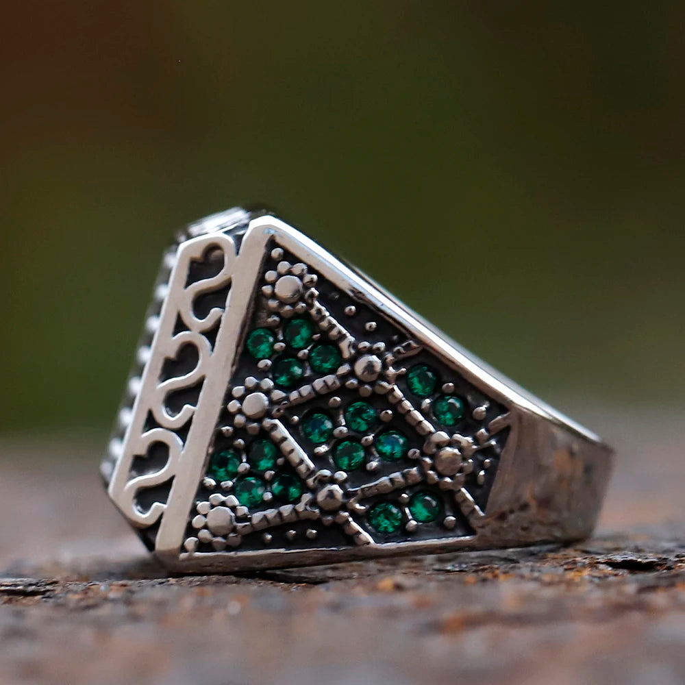 Bague carré en acier vert