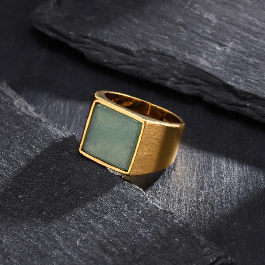 Bague en pierre verte