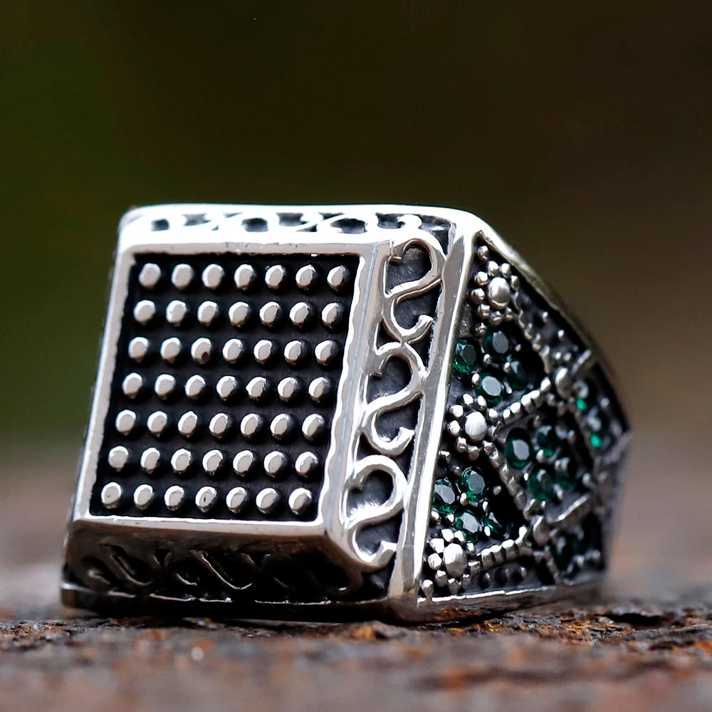 Bague carré en acier vert