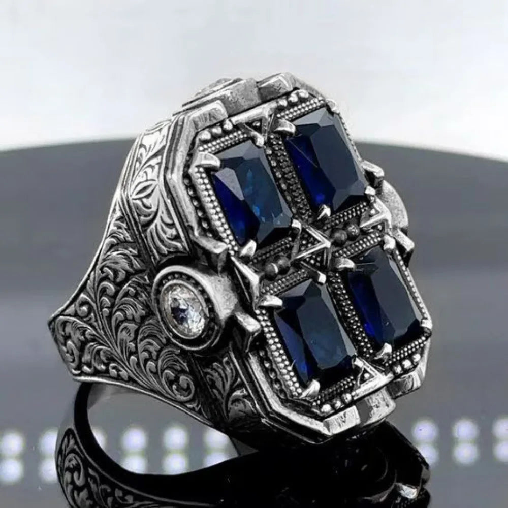 Bague Totem Sculptée aux Pierres Bleues – Héritage