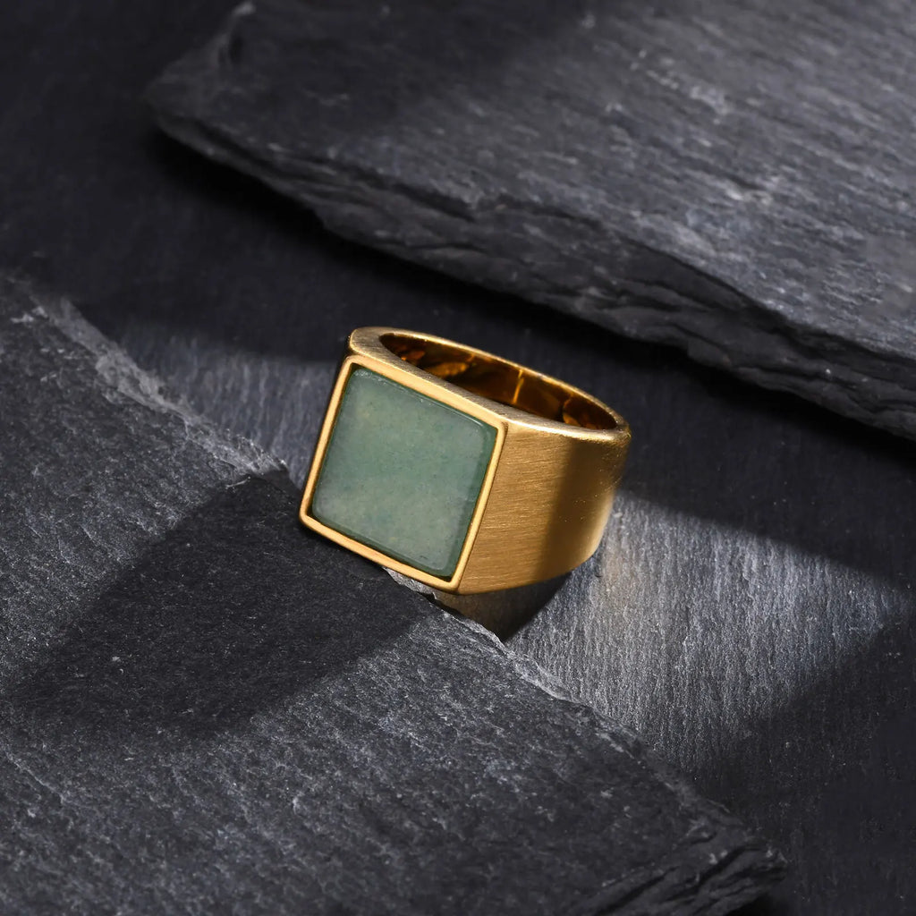 Bague en pierre verte