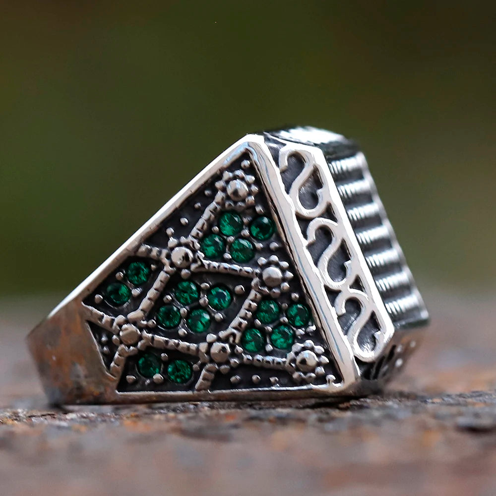 Bague carré en acier vert