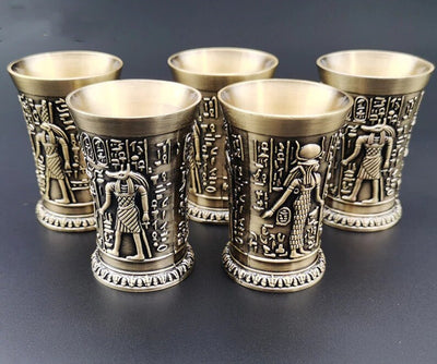 Objeto egipcio<br> copa antigua