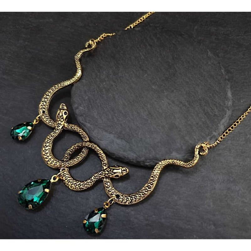 Collier en palstron  serpent nouées