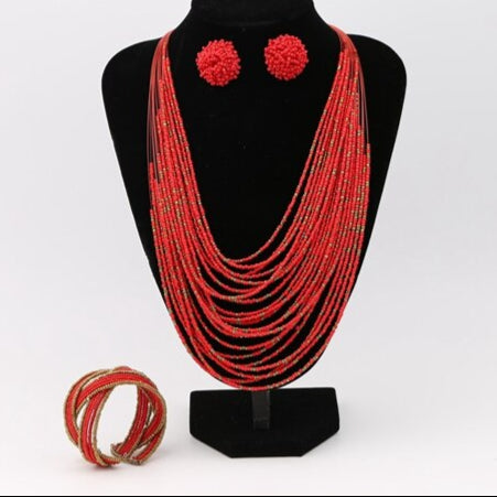Collier plastron nature et perlé