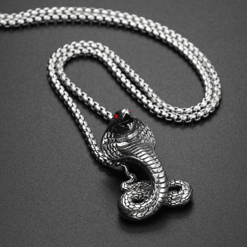 Tendencia Cobra Colgante Collar Titanio Acero Mujeres Hombres Joyería Animal Serpiente Viper Cobra Colgante Collar de cadena corta