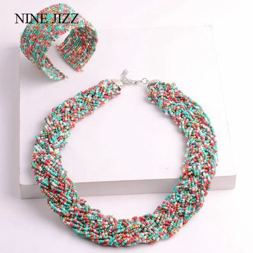 Collier plastron oasis perlé