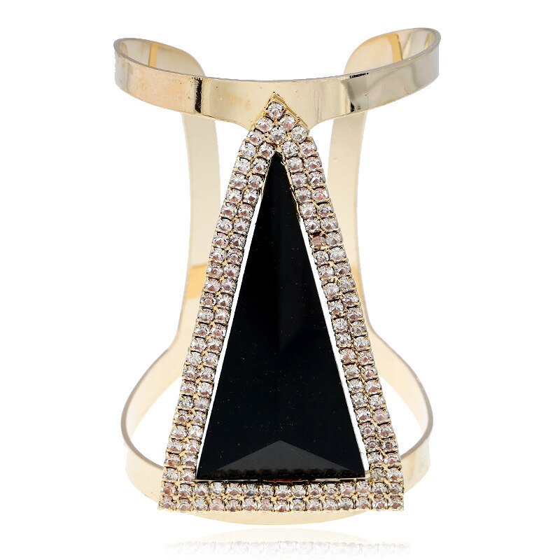 Collier en plastron 4 couleurs Maximun