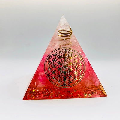 Pyramide Orgonite <br> Rose relaxante