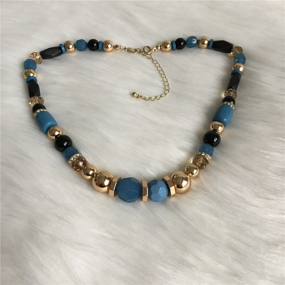 Collier de plaisance en pierre bleue