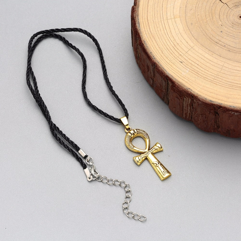 Collier croix d'ankh spirite