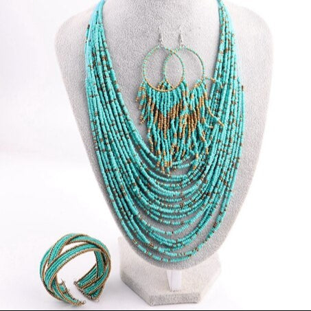 Collier plastron nature et perlé