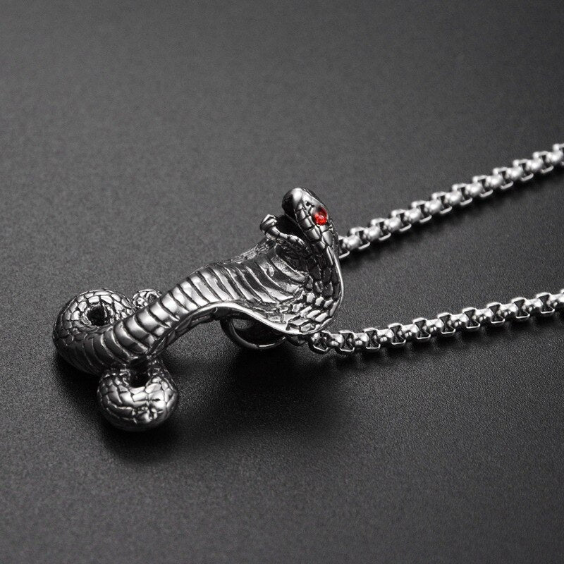 Tendencia Cobra Colgante Collar Titanio Acero Mujeres Hombres Joyería Animal Serpiente Viper Cobra Colgante Collar de cadena corta