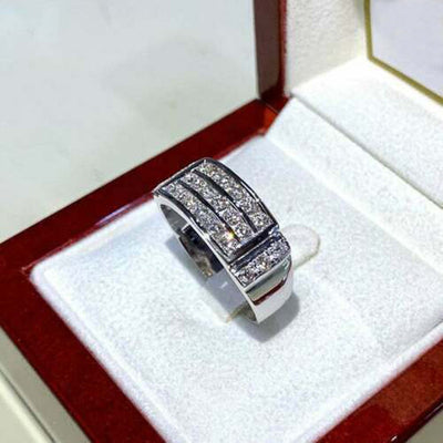 Anillo de compromiso con el dios Amón