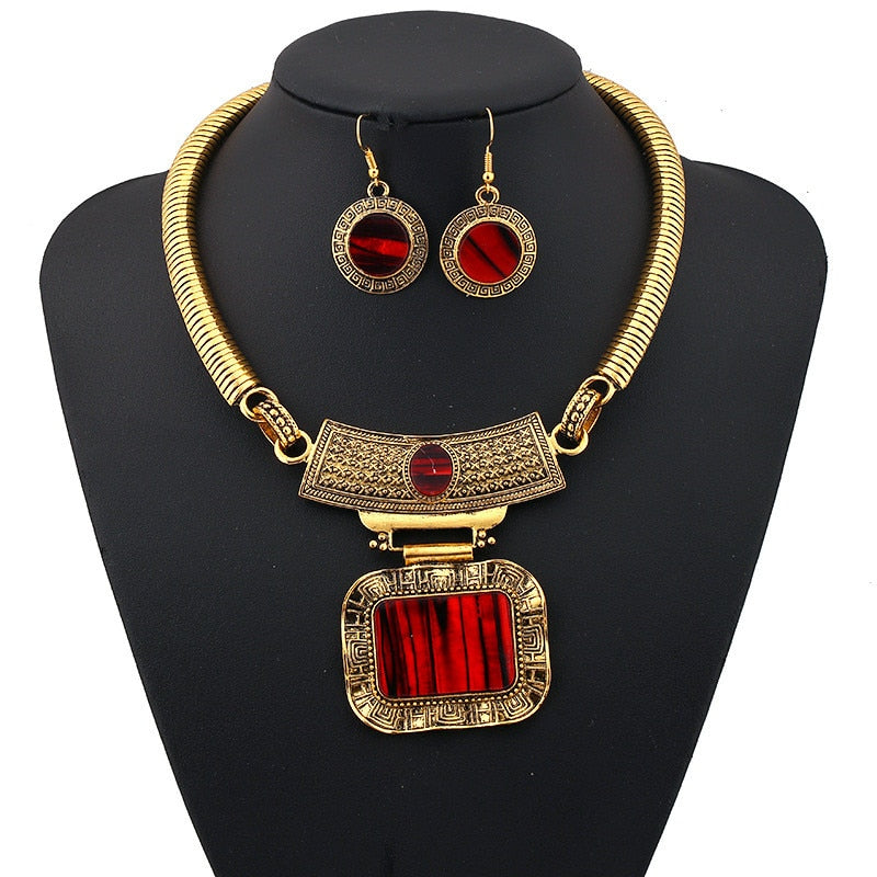 Collier en plastron 4 couleurs Maximun