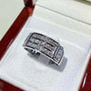 Anillo de compromiso con el dios Amón