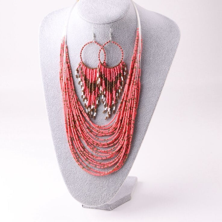 Collier plastron nature et perlé