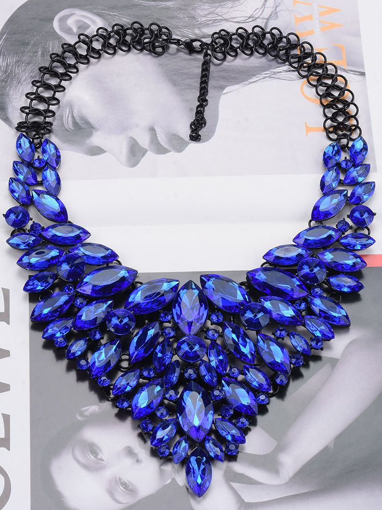 Collier plastron perle - Atelier Bijoux Céline Dauce Collier plastron perle - Atelier Bijoux Céline Dauce