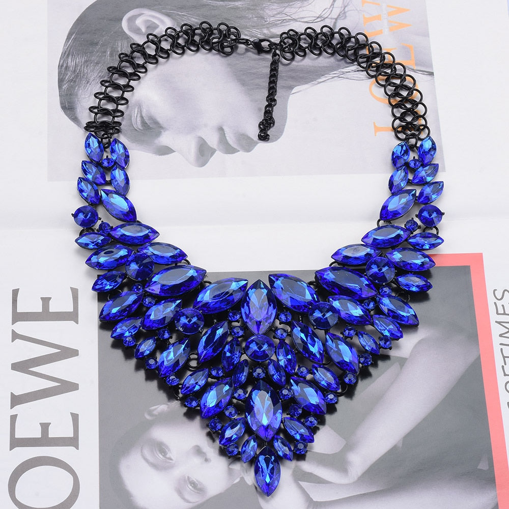 Collier plastron bleu